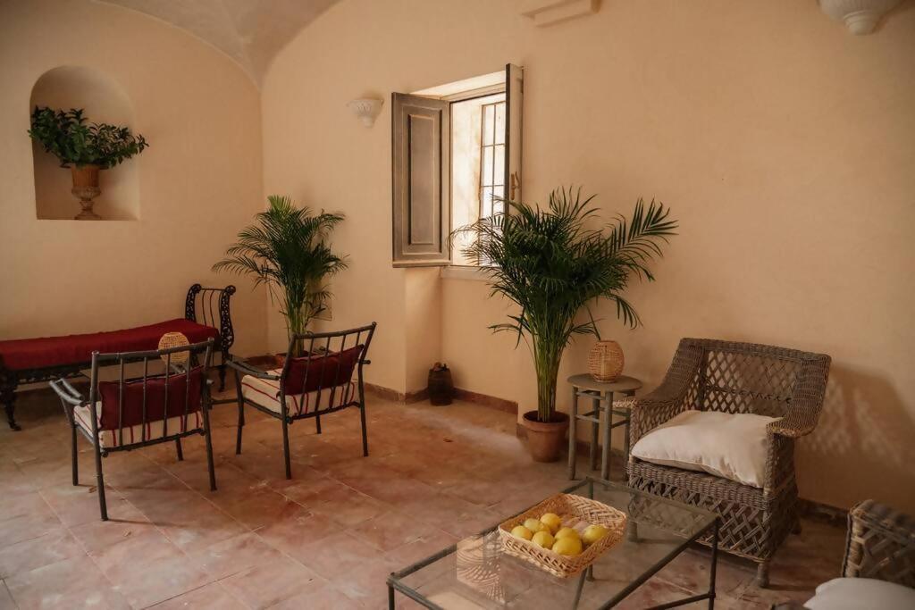 Апартаменты Casa Aguila Casco Antiguo Patio Privado Касерес Экстерьер фото